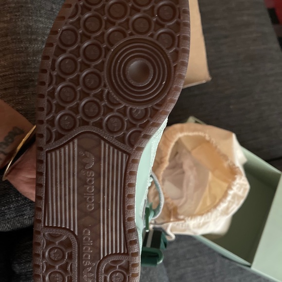 Ivy Park Adidas Forum NIB - Picture 4 of 12